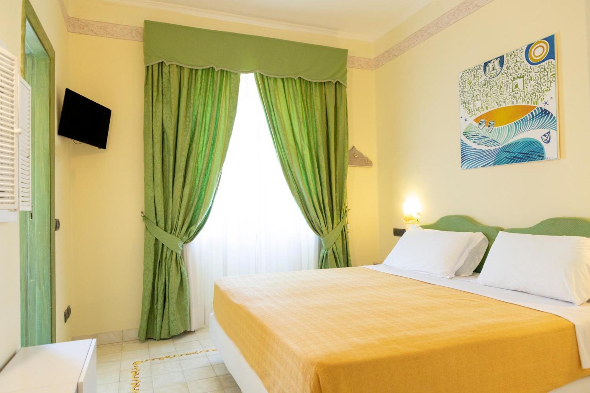Hotel Punta Imperatore Forio  Ngoại thất bức ảnh